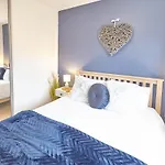 Host & Stay - Coach House Retreat